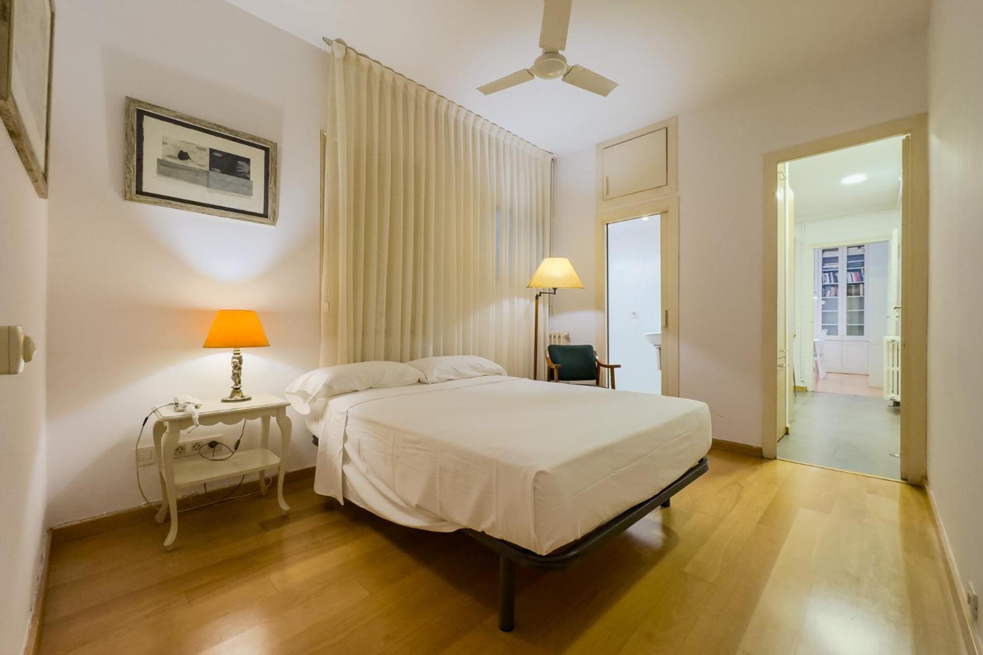 Apartment Enrique Granados *