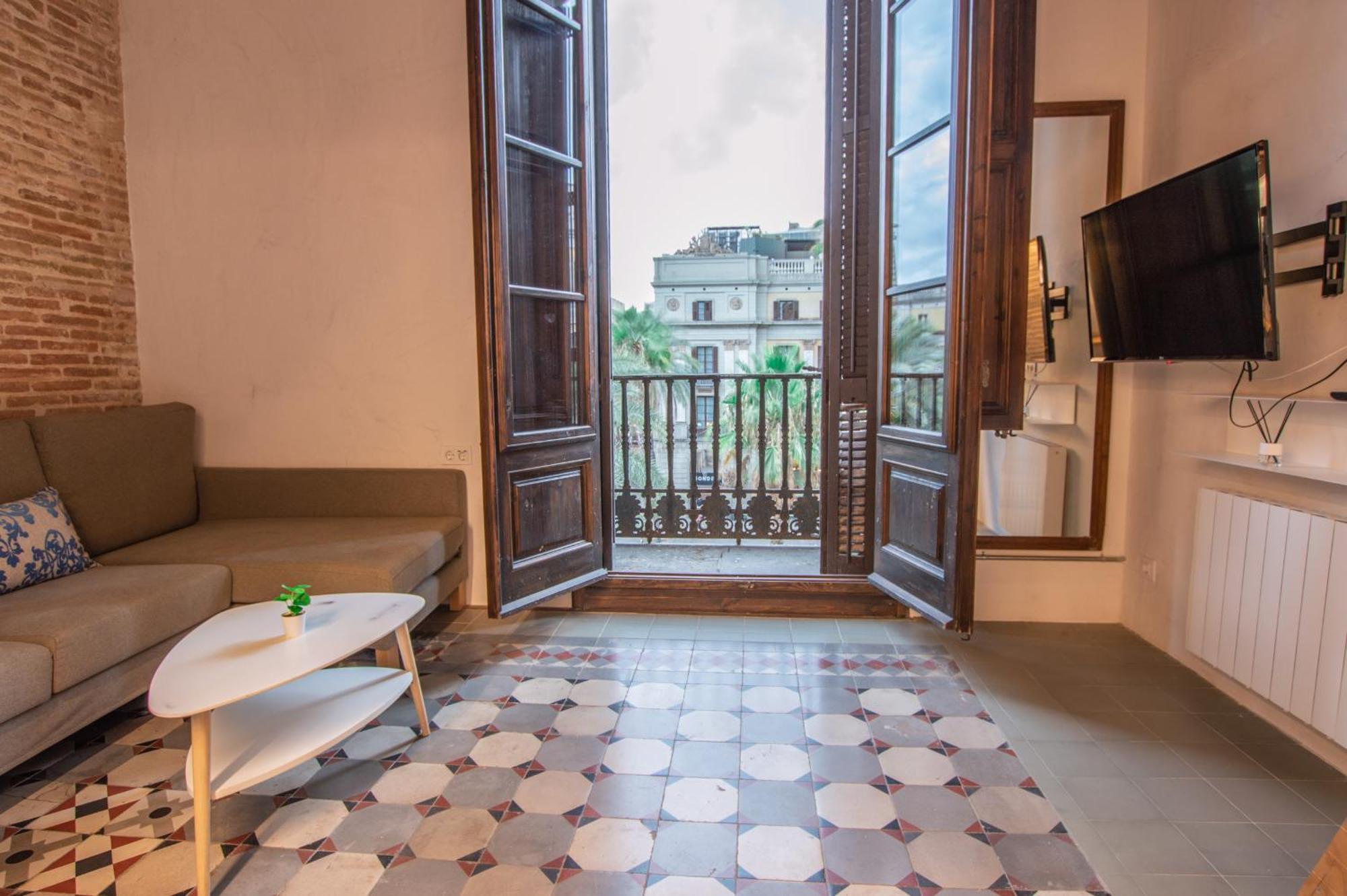 Classic Plaza Real Appartement