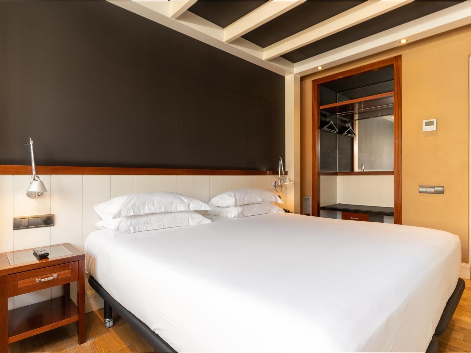 Hotel U232