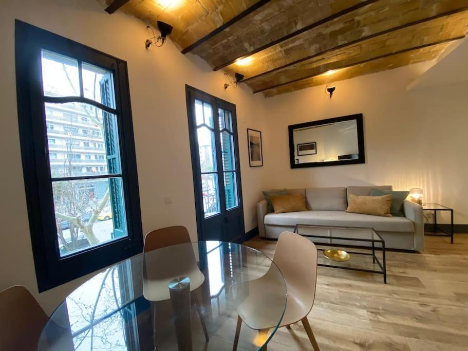 Rent - Picasso House Apartment *