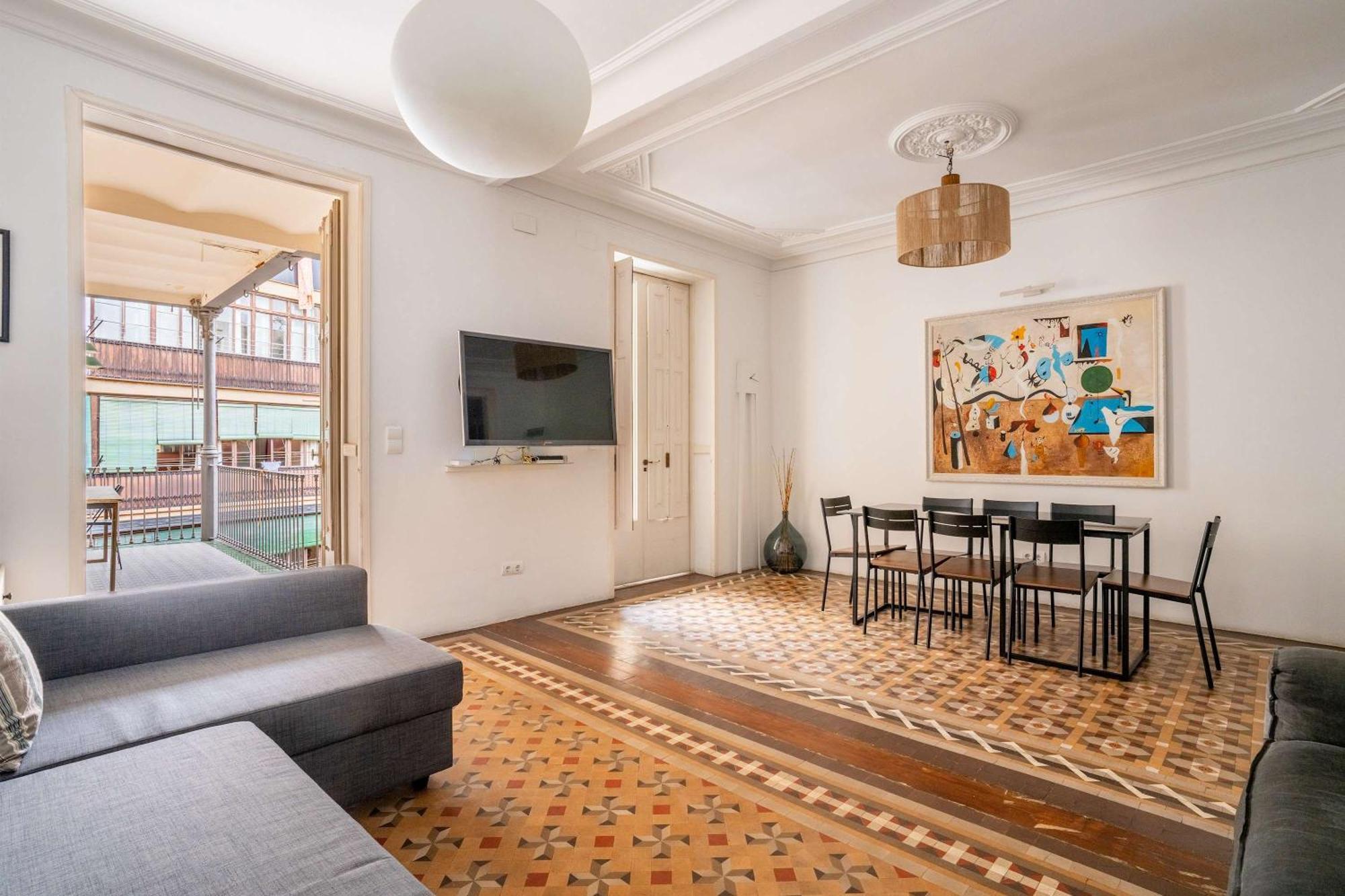 Ronda Sant Pere Apartment