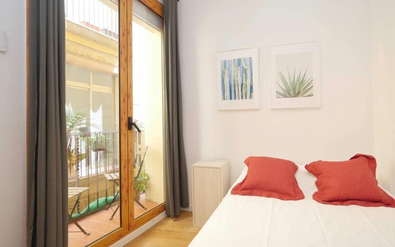 Apartment Oasis & Old Town Center