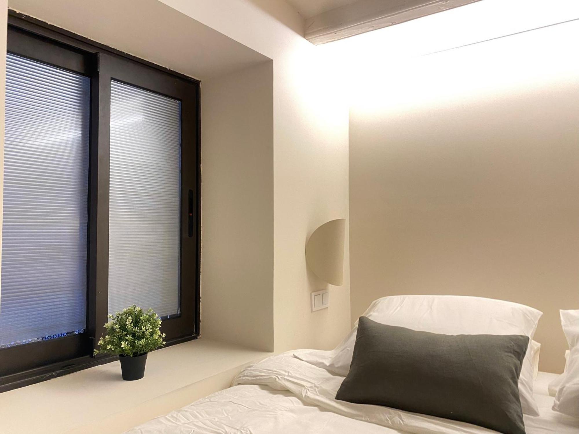 Oasis & Old Town Center Apartment