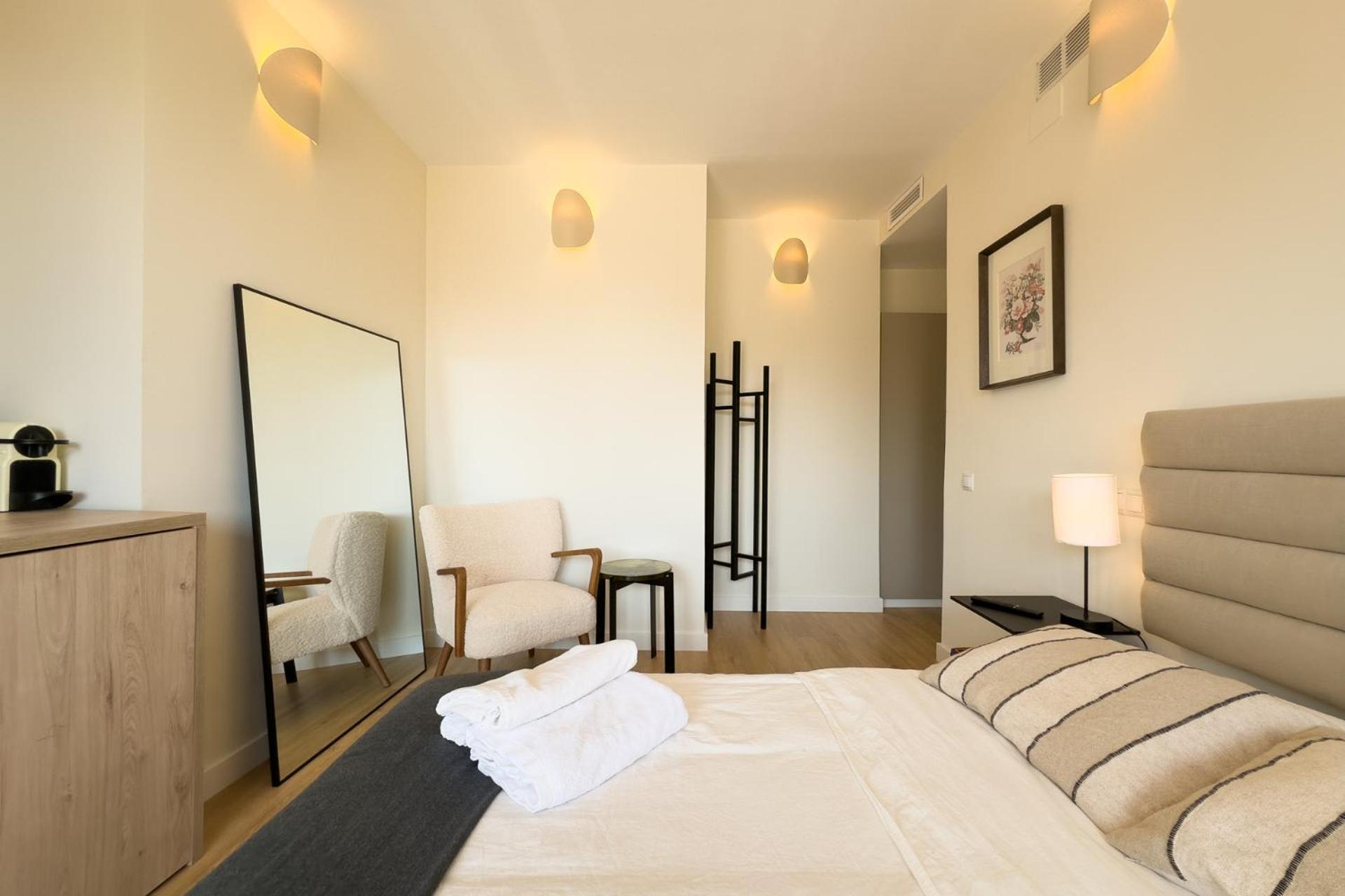 Oasis & Old Town Center Apartment *