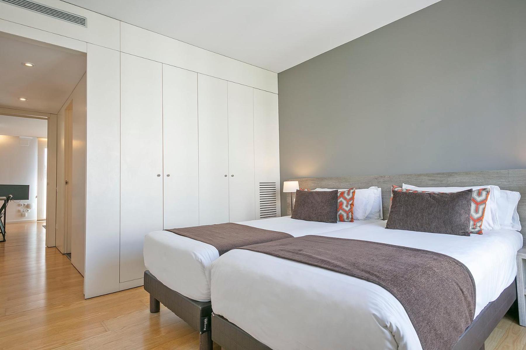 Lugaris Apartment *
