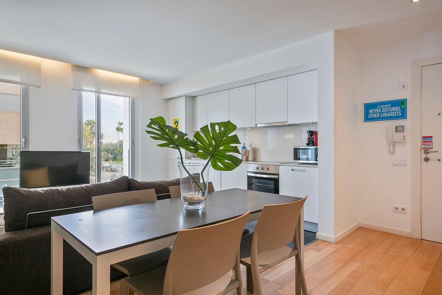 Lugaris Apartment *