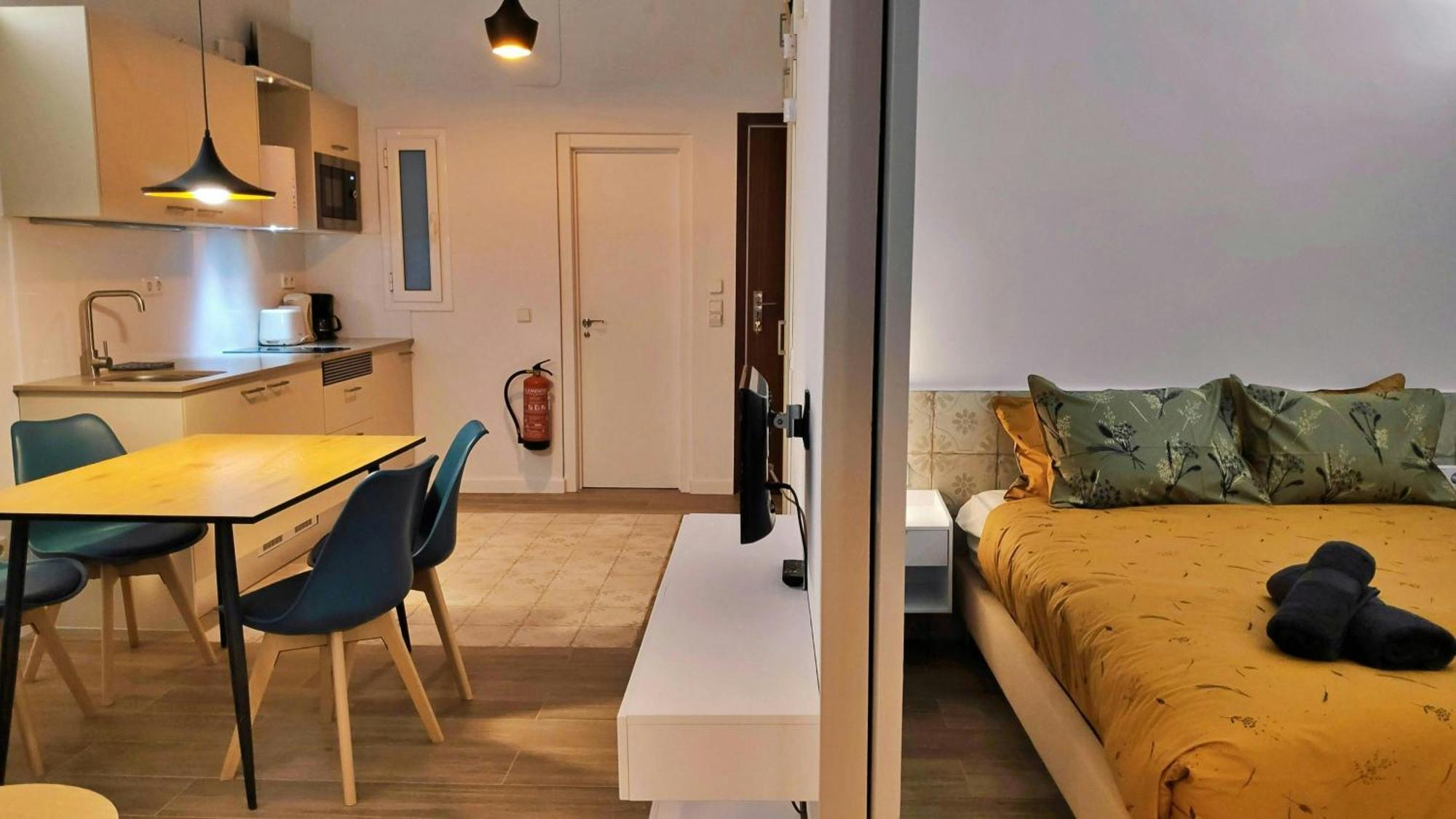 Appartement Sant Antoni 3 - Downtown Barcelona. Modern *