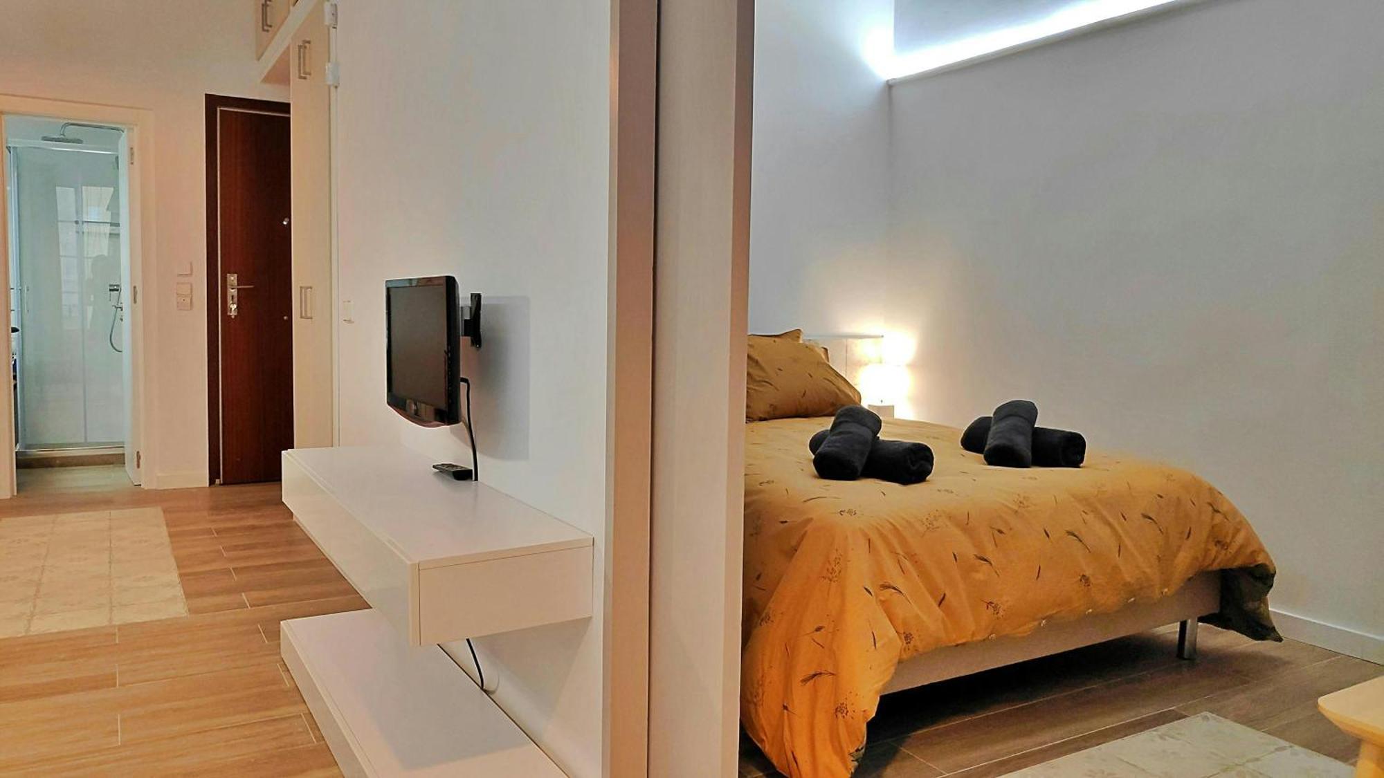 Sant Antoni 3 - Downtown Barcelona. Modern Appartement Barcelona