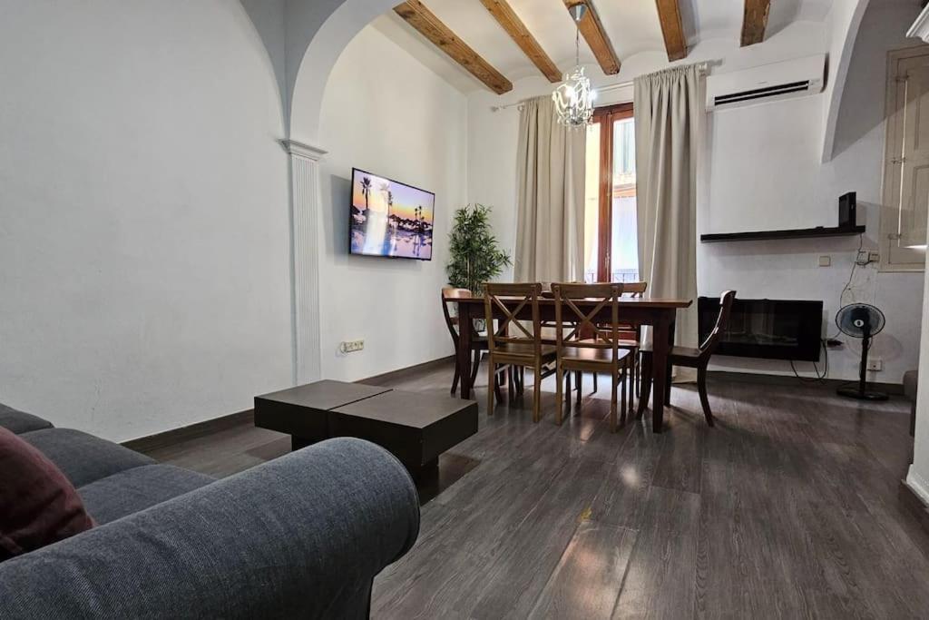 Apartment Romantic 19th Century