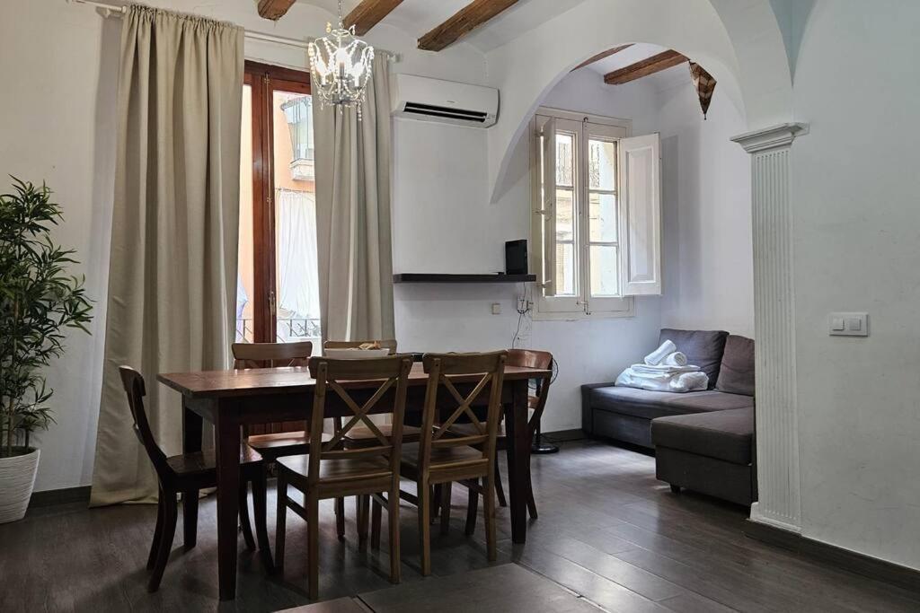 Romantic 19th Century Apartment *