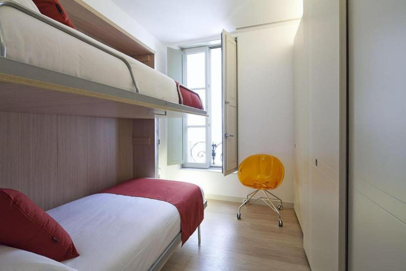 Ola Living Portaferrissa Apartamento *