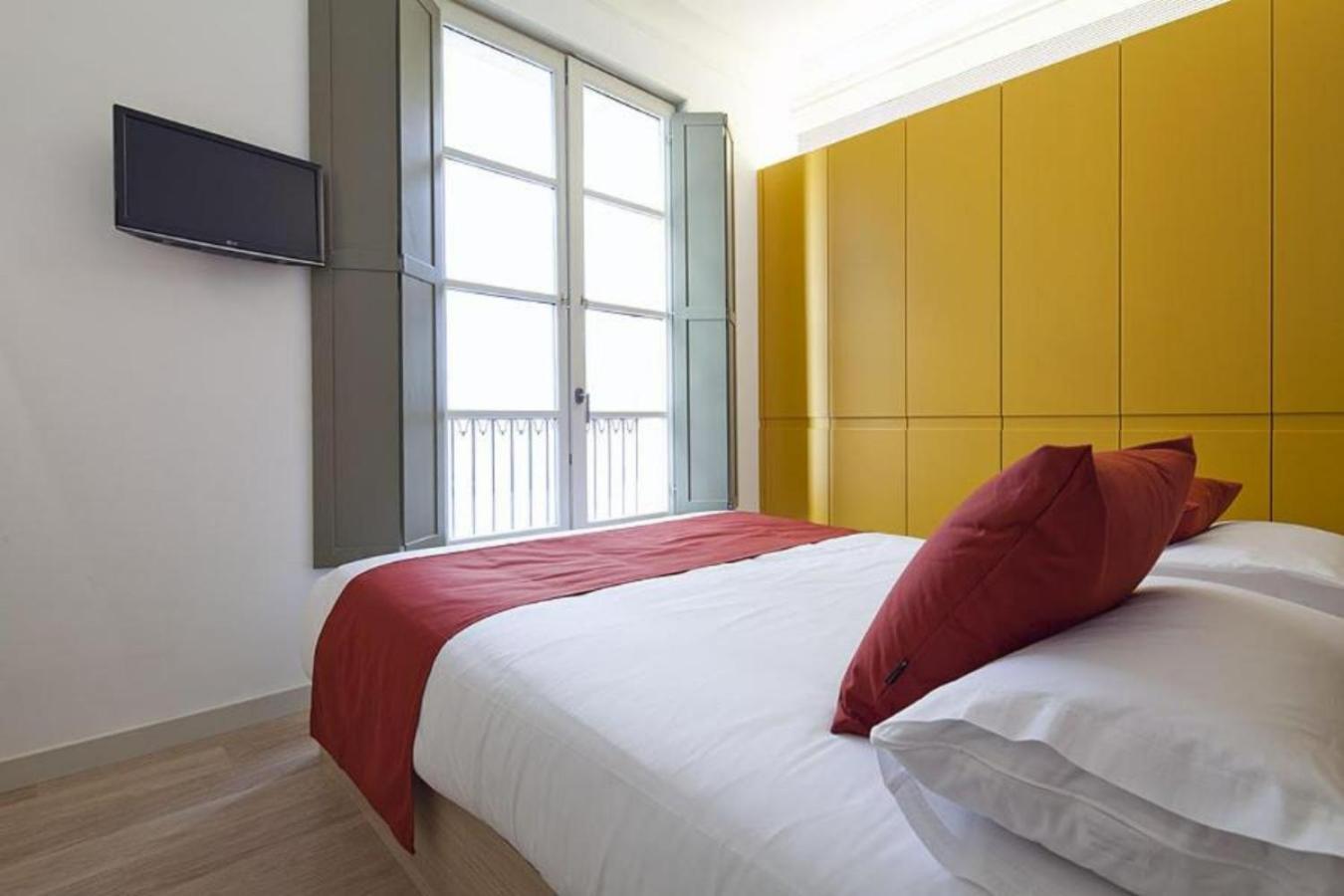 Ola Living Portaferrissa Apartamento *