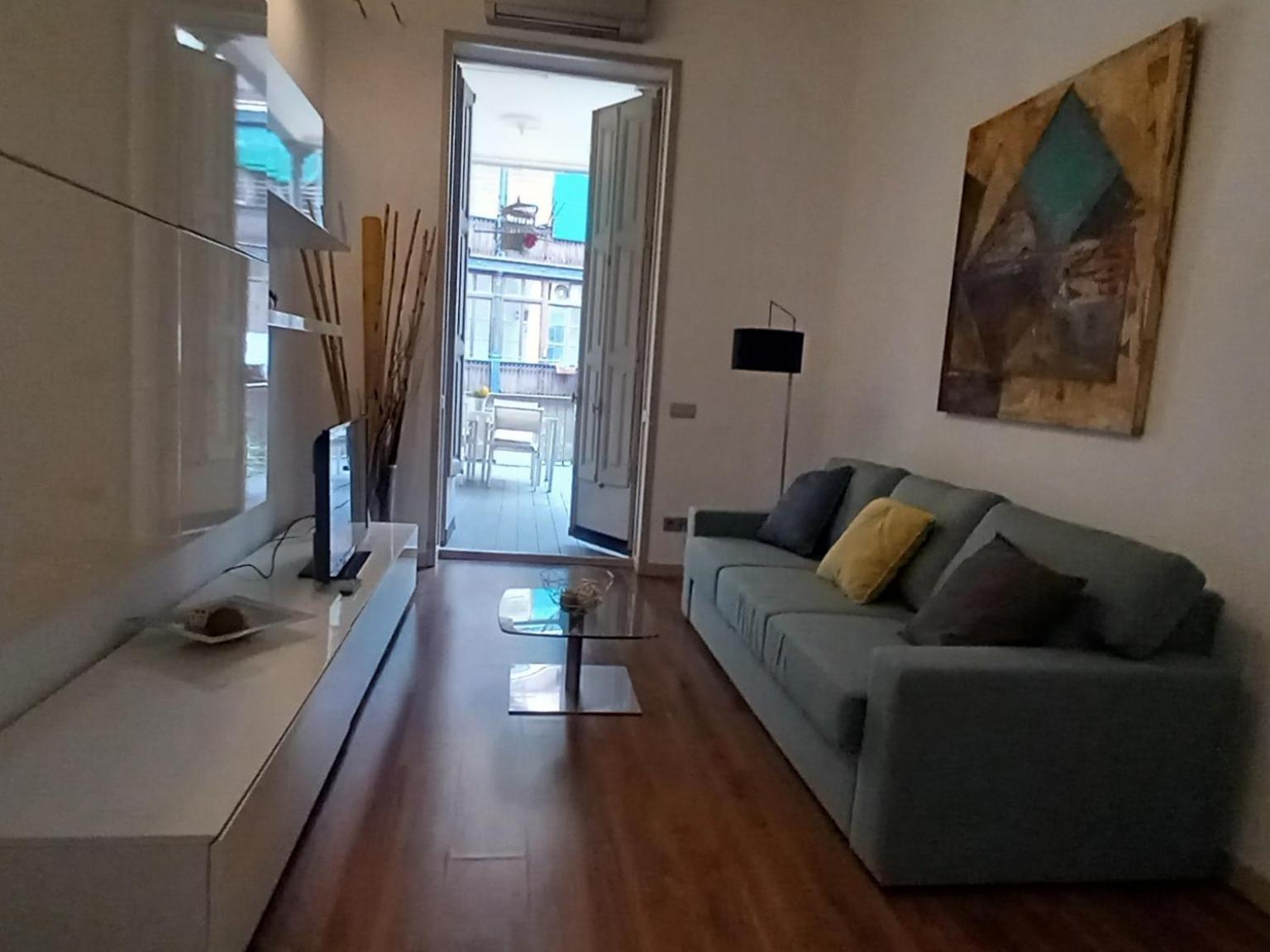 Eixample Patio Views With Amazing Terrace Apartment