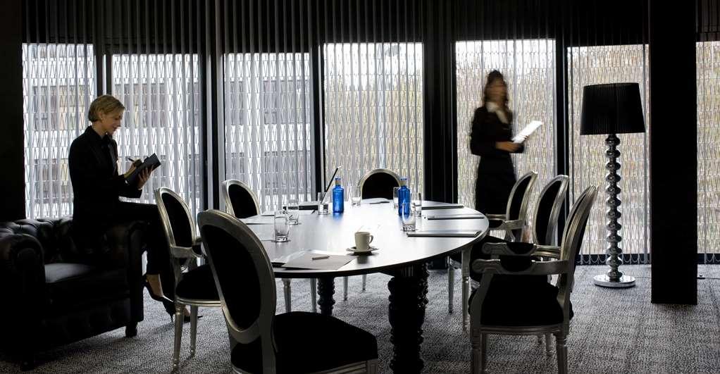 Barcelo Raval 4*