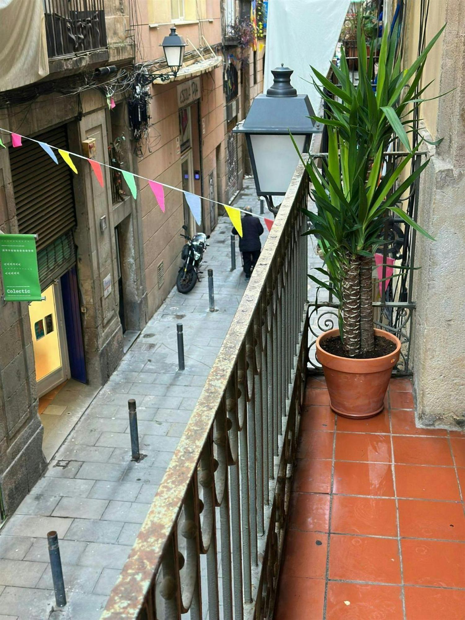 Appartement Sant Antoni 3 - Downtown Barcelona. Modern Barcelona