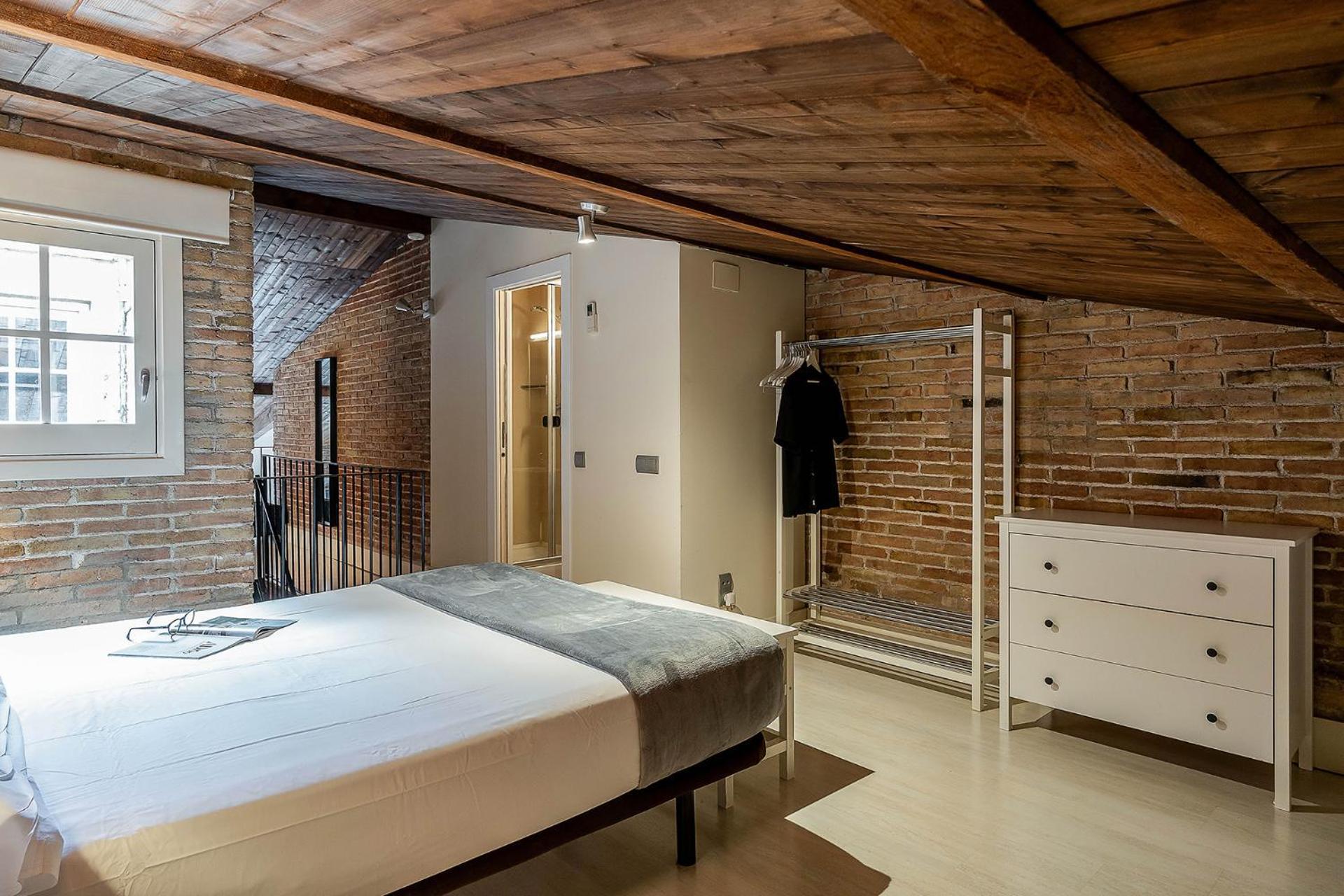 Ab Poble Nou Venero * Barcelona