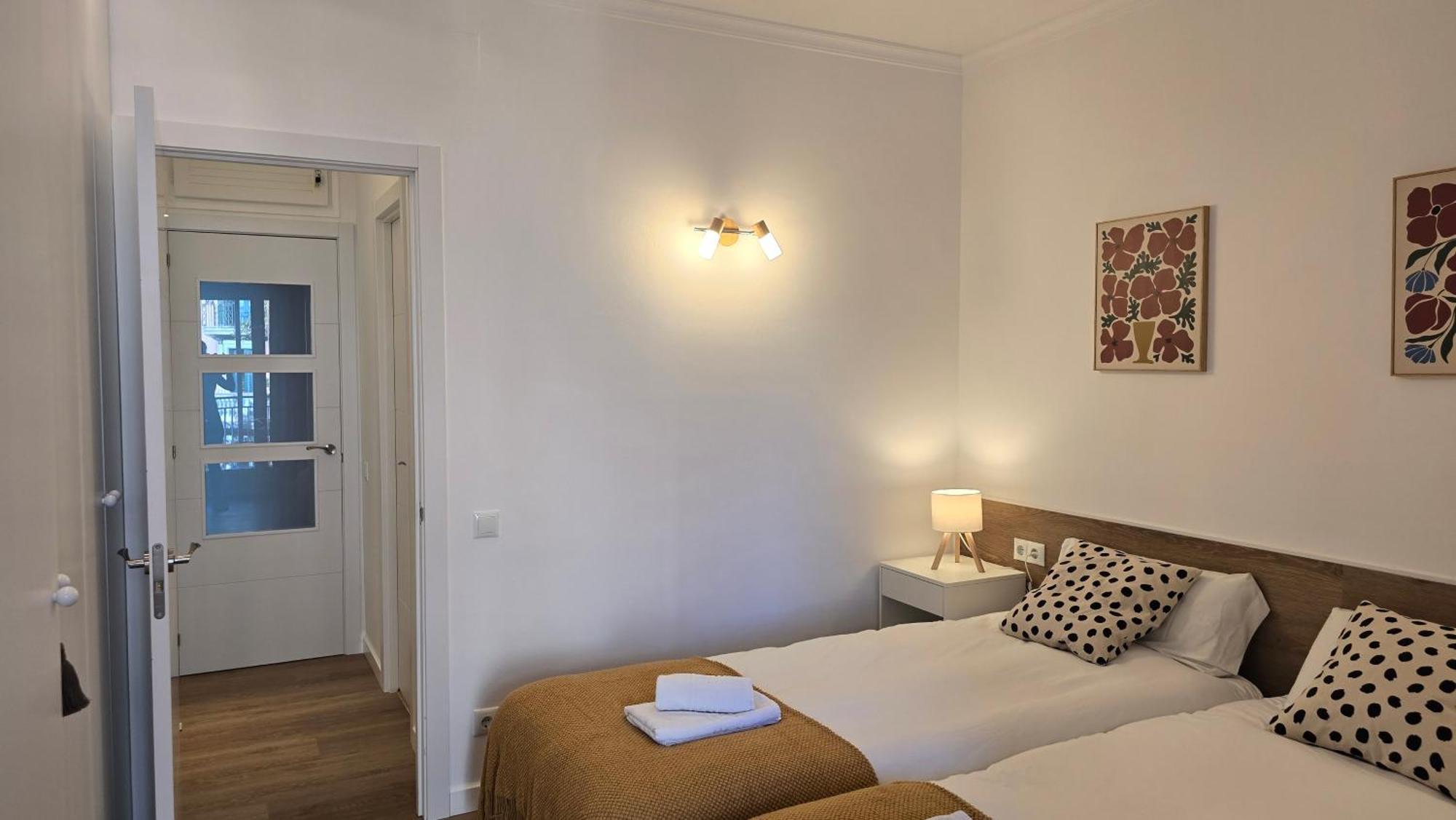 Opening Doors Monumental Apartment Barcelona