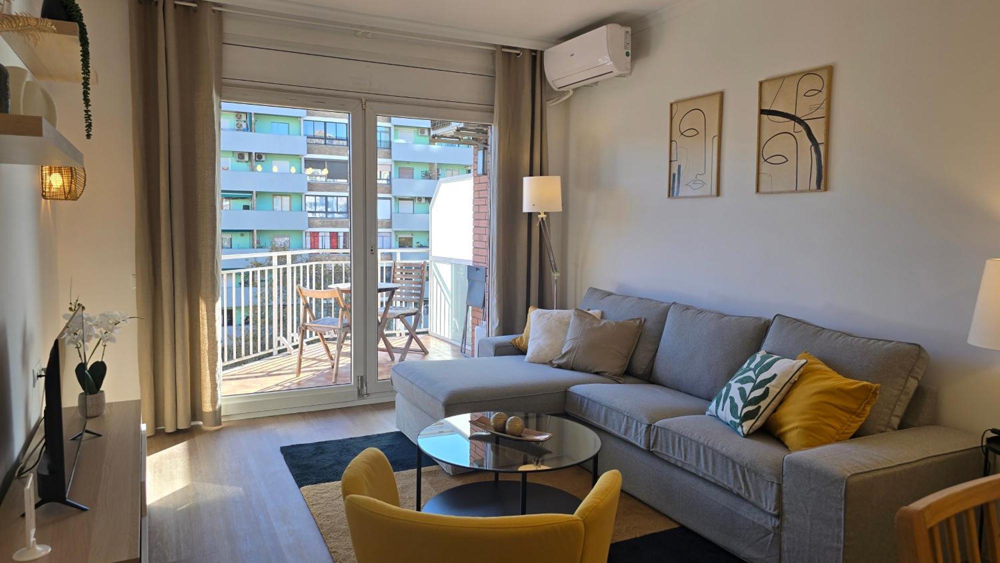Apartment Opening Doors Monumental *