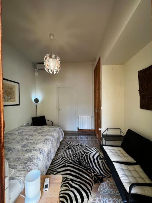 Avec Acces Prive, Terrasse, Piscine Appartement