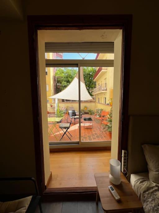 Appartement Avec Acces Prive, Terrasse, Piscine