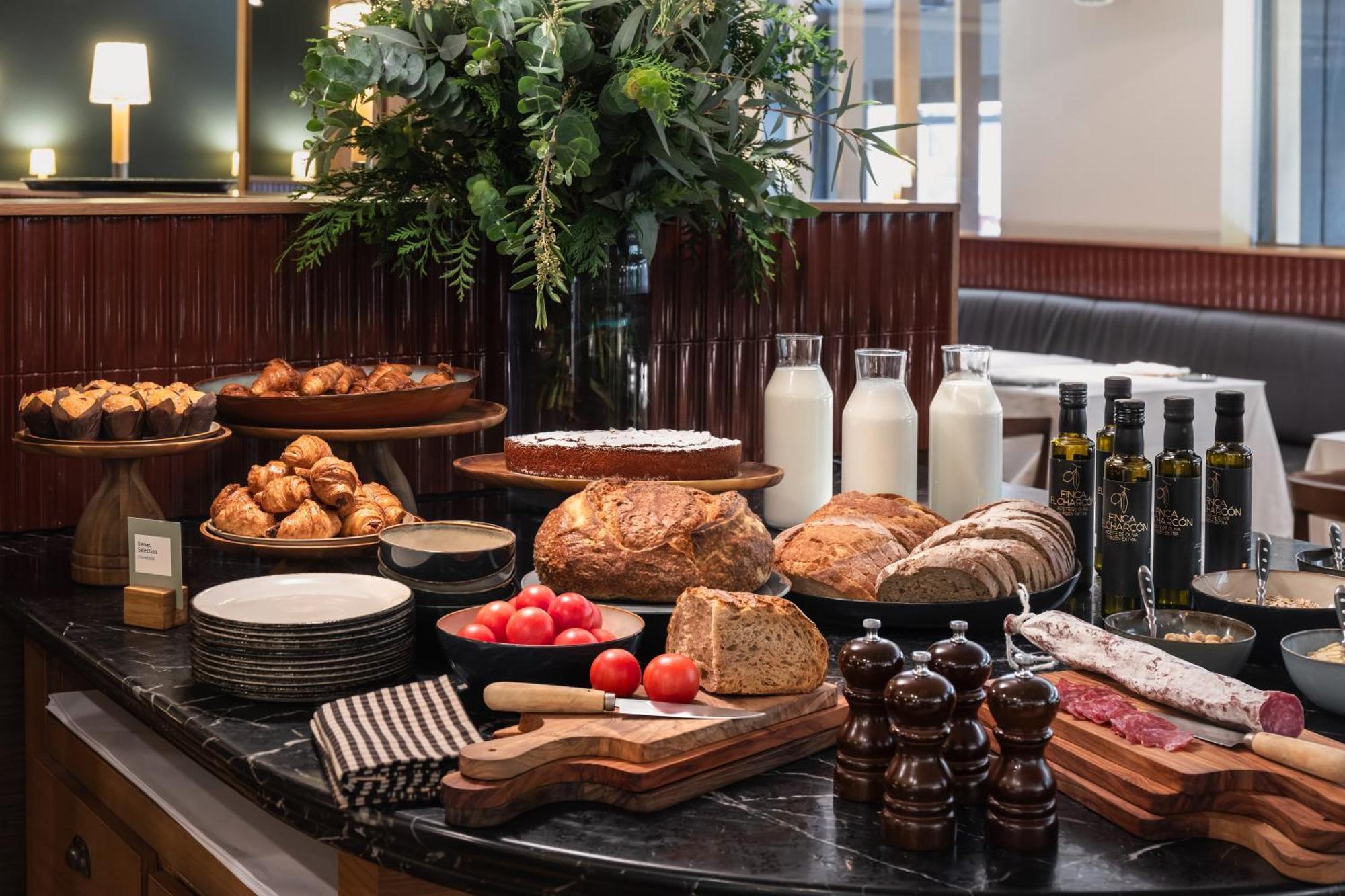 Alexandra Hotel, Curio Collection By Hilton Barcelona