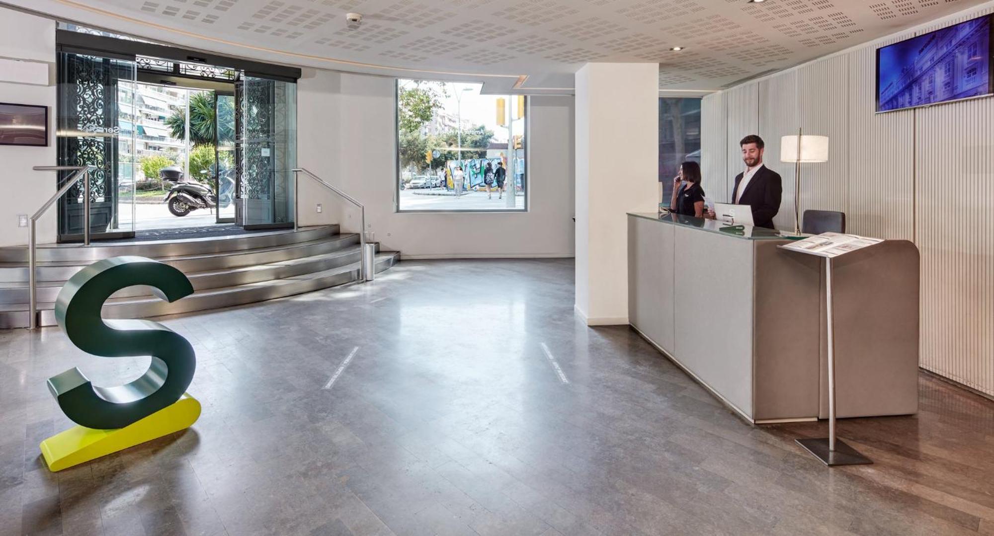 Sercotel Amister Art Hotel 4*