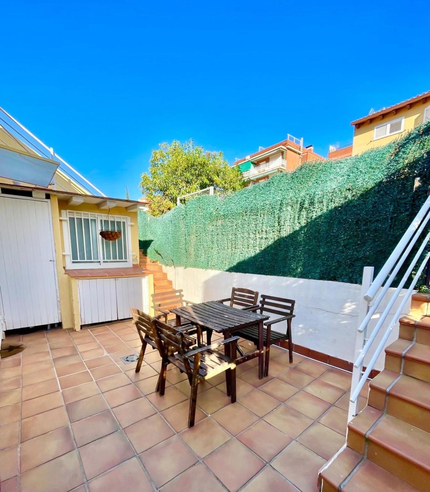 Casa Independientegardenviews2 Bedrooms Ferienhaus Barcelona