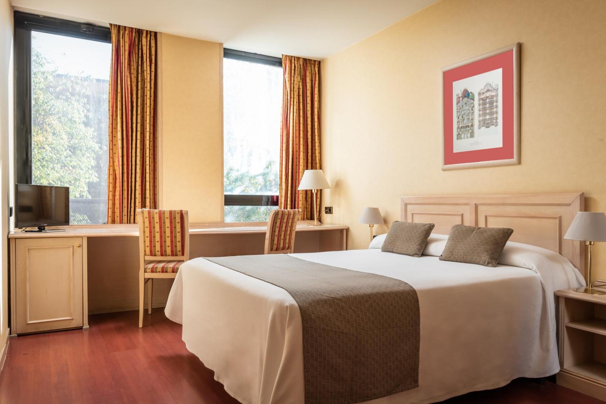Sunotel Aston Hotel 3*