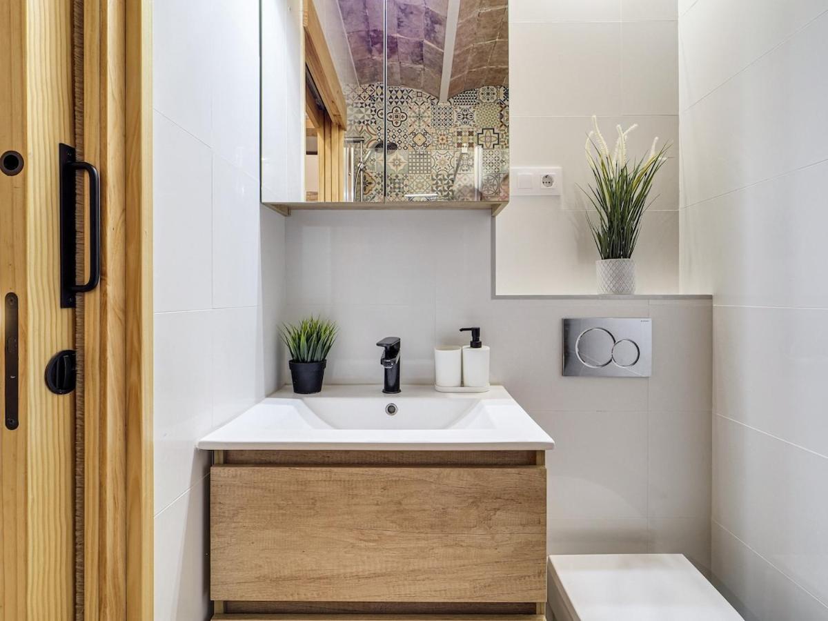 Concordia - Beautiful Flat, Spacious, 4 , 2 Bath * Barcelone