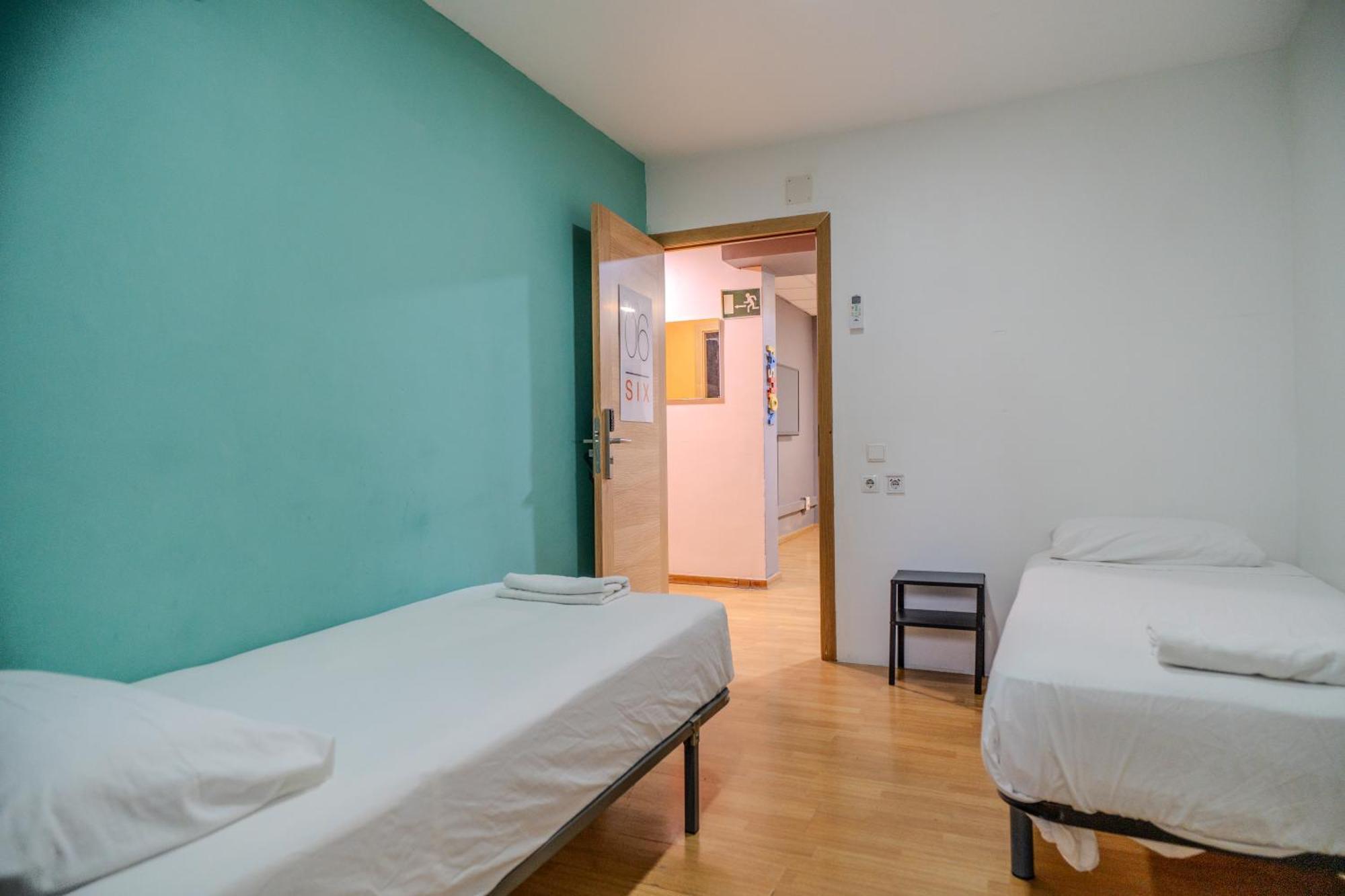 Auberge de jeunesse Holidaysbcn *