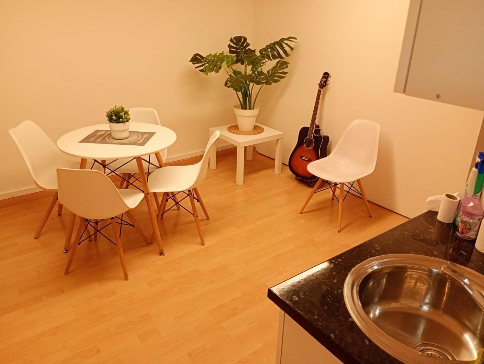 Double Private Center Aragon Street Gasthof