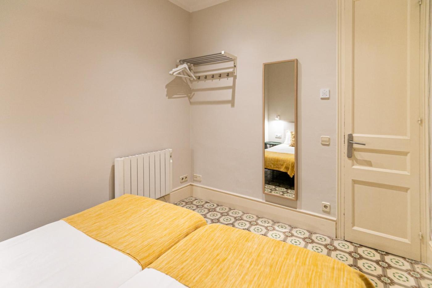 Weflating Sant Antoni Market Apartment Barcelona