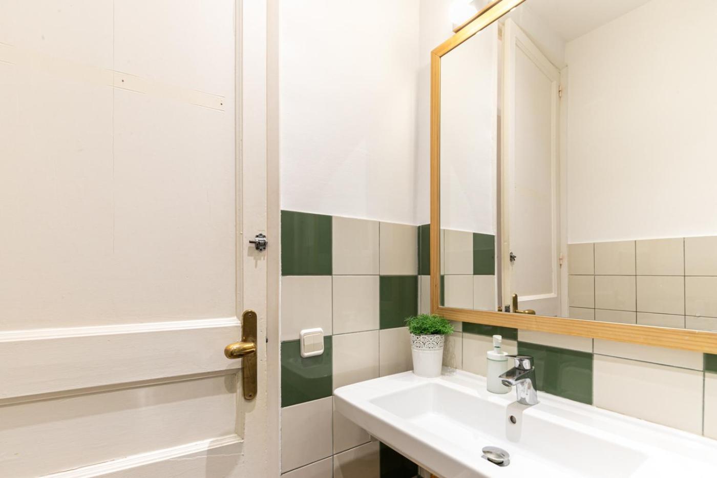 Apartment Weflating Sant Antoni Market Barcelona
