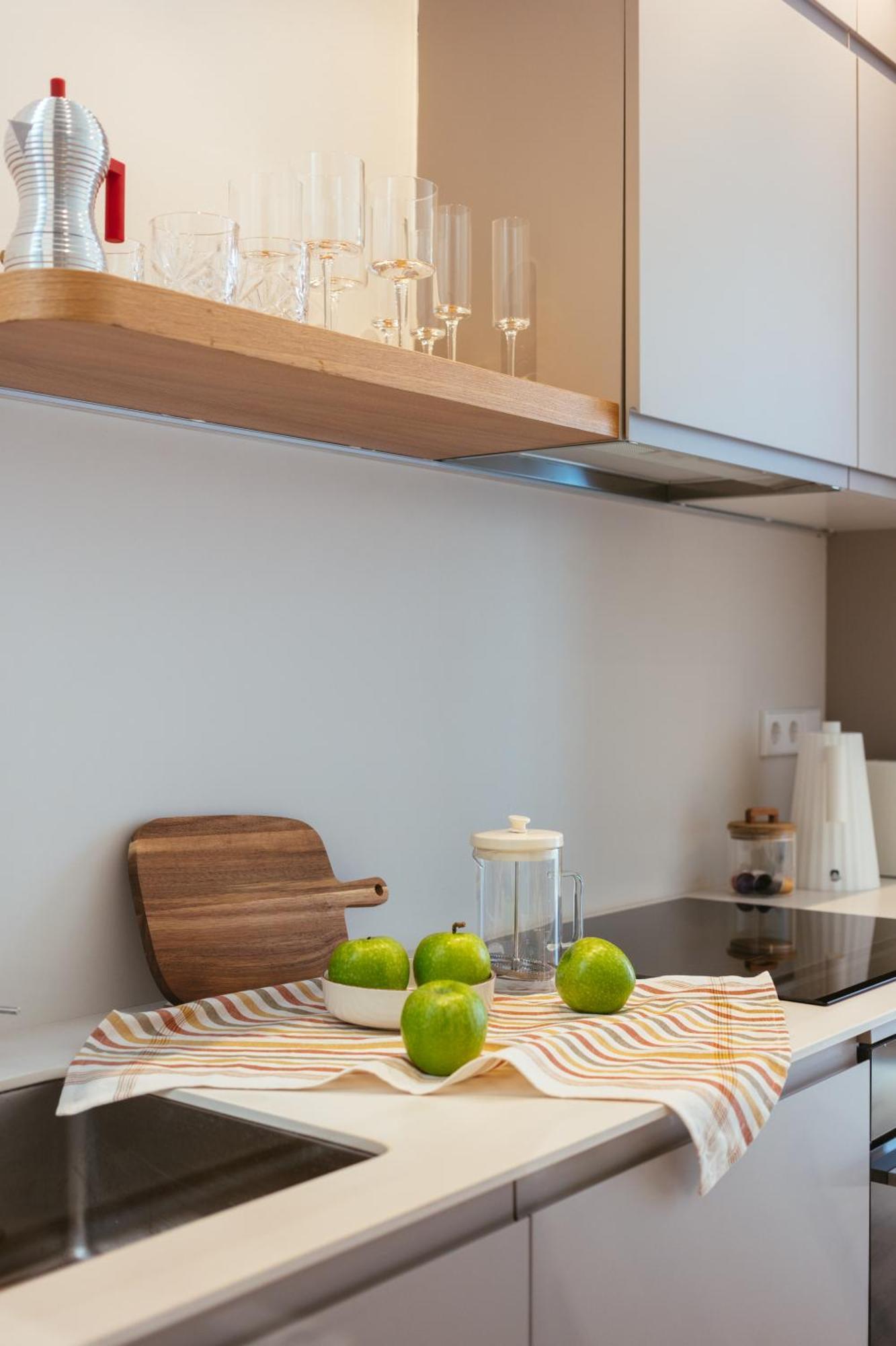 Newly Renovated Stylish Eixample - Great Location Appartement *