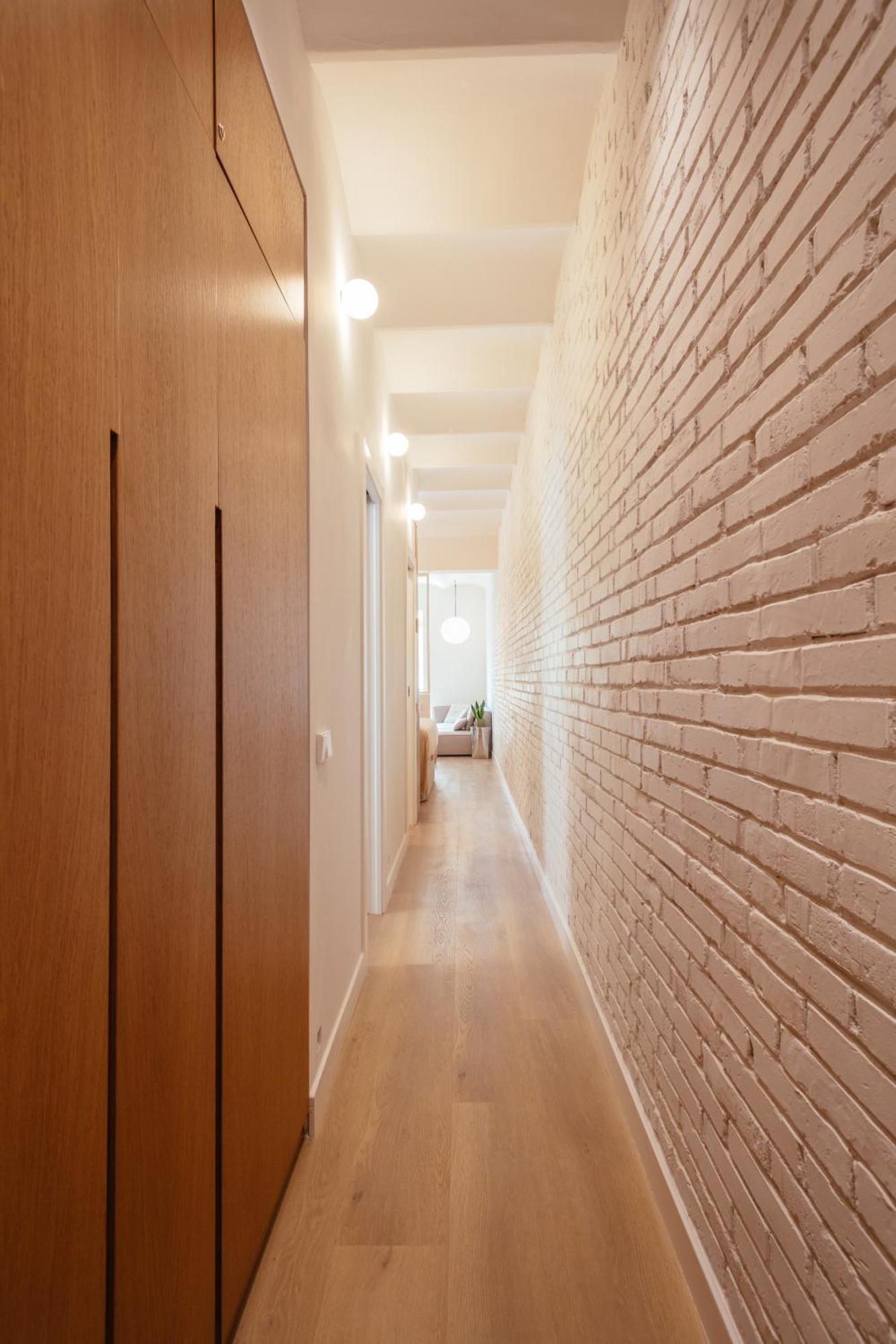 Newly Renovated Stylish Eixample - Great Location Appartement Barcelona