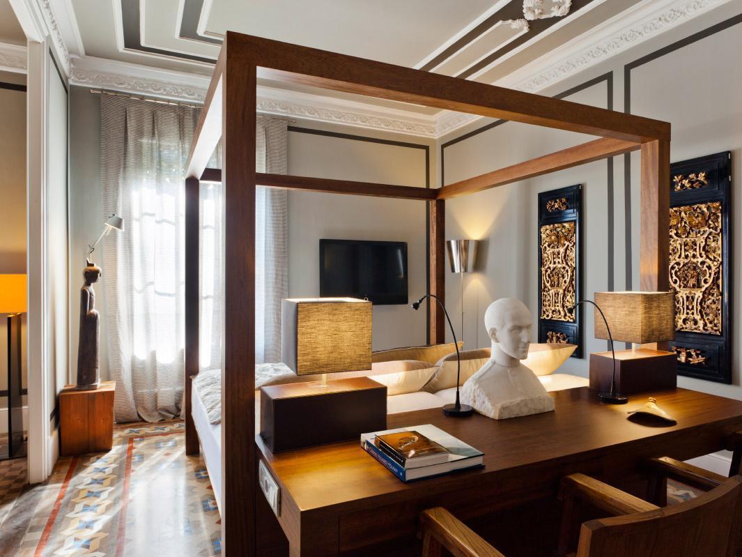Around Exclusive Hotel