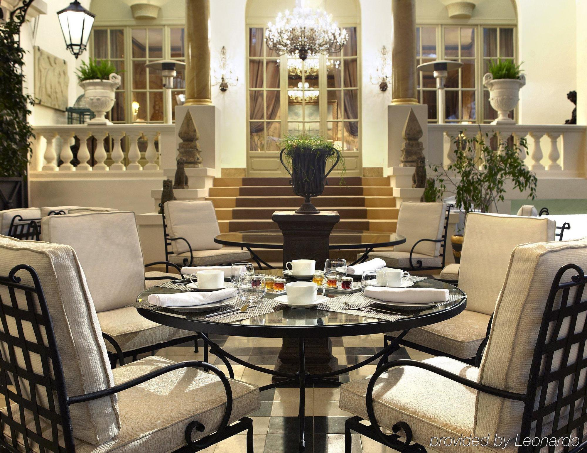 Acta Atrium Palace 4*