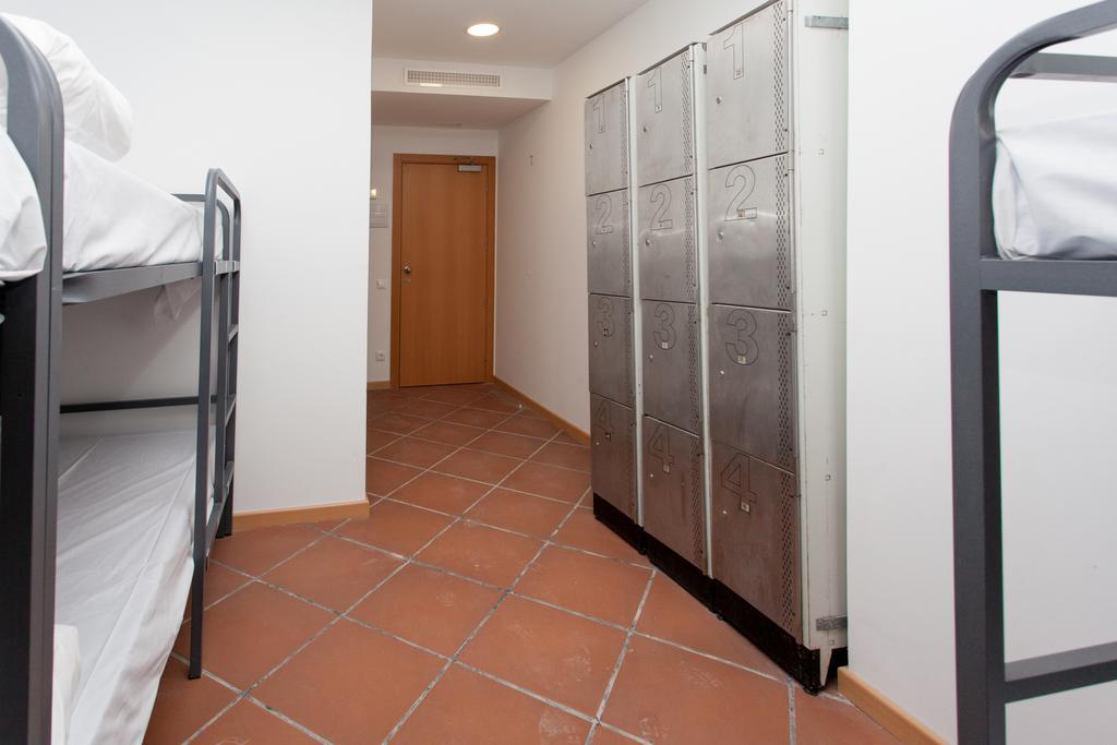 Auberge de jeunesse Galaxystar *