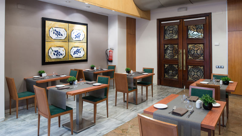 Hotel Catalonia Gracia 4*