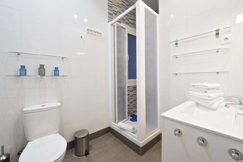 Apartment Way To Bcn Casa Rovira