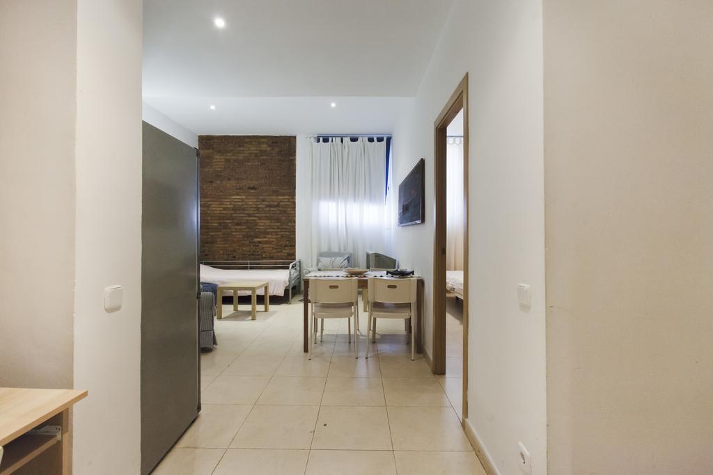Apartaments Travessera-Parc Gueell