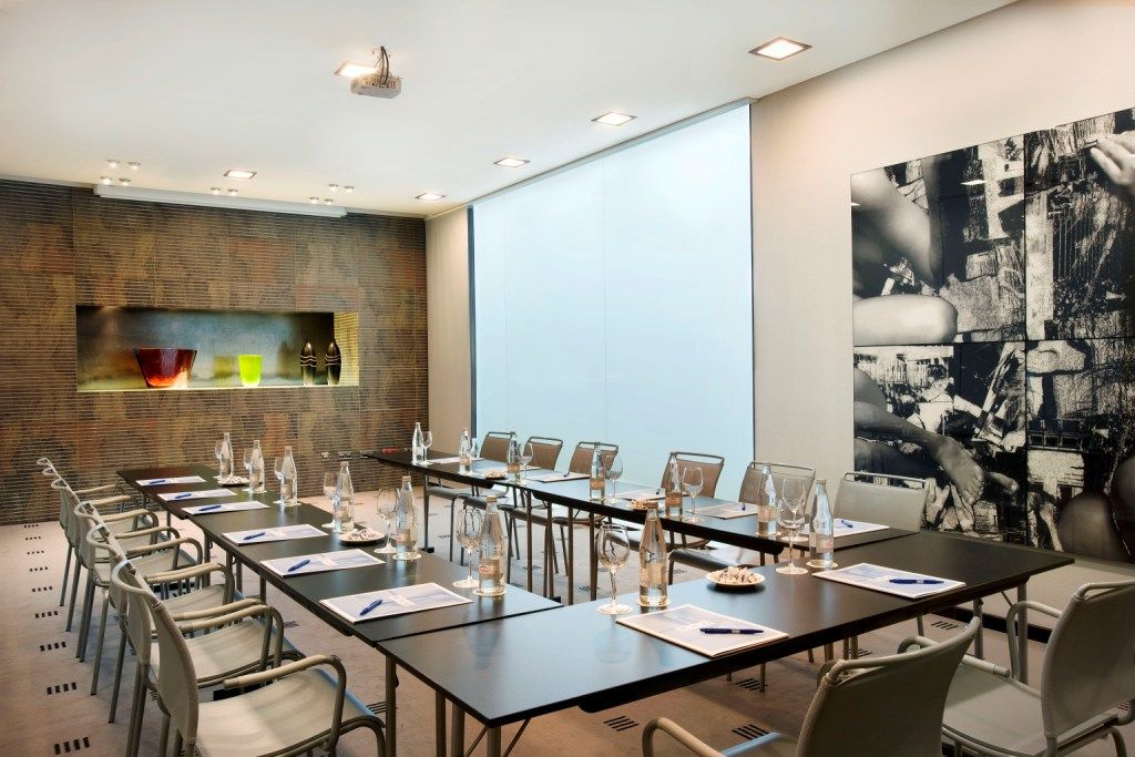 Hotel H10 Universitat (adults Only) 4*