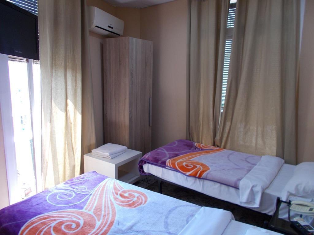 Guest house Nou Raval 3*