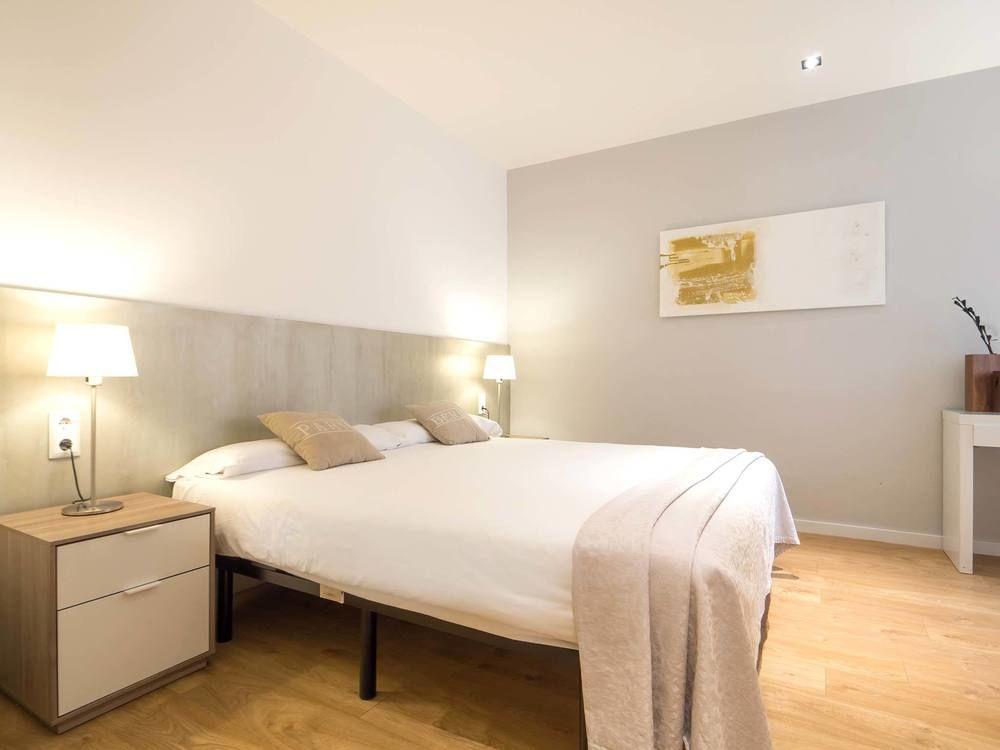 Rent Near Plaza De Catalunya *