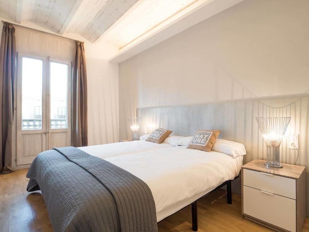 Rent Near Plaza De Catalunya Appartement *