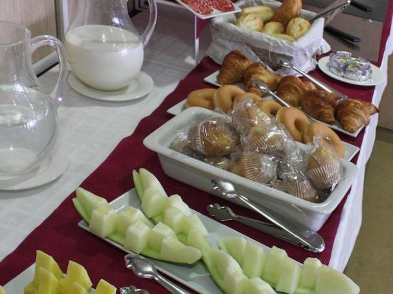 Yomo Bcn Port Guest house