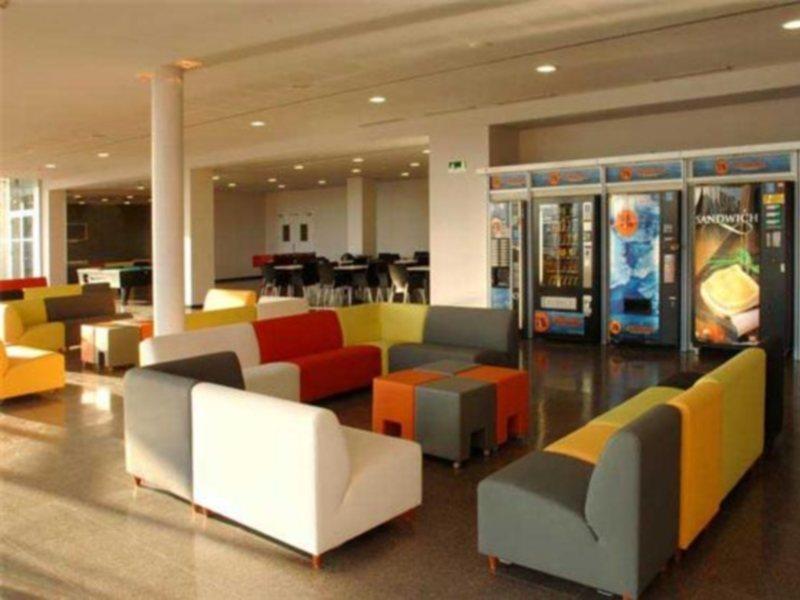 Agora Bcn. Residencia Universitaria Internacional Apartment *