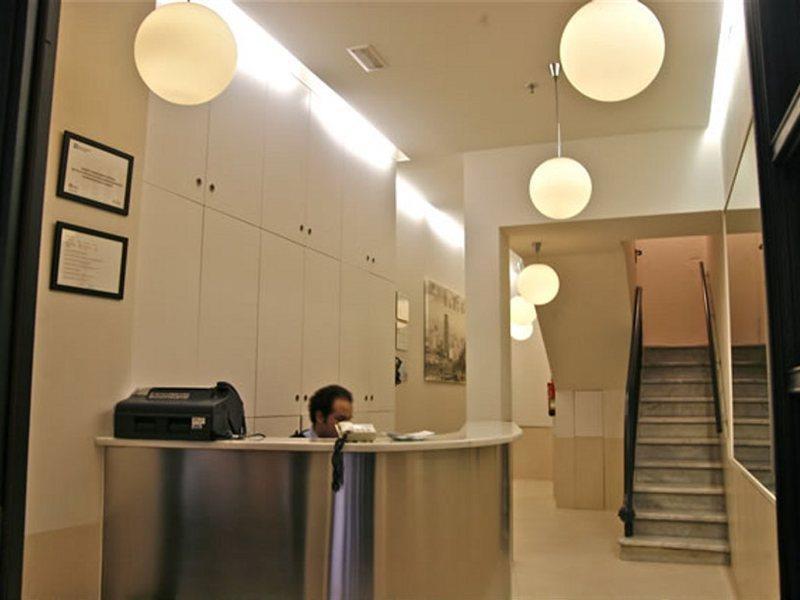 Ingles Hotel