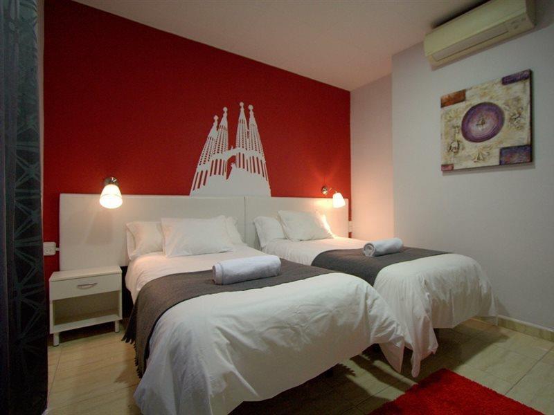 Artistic Hostel *