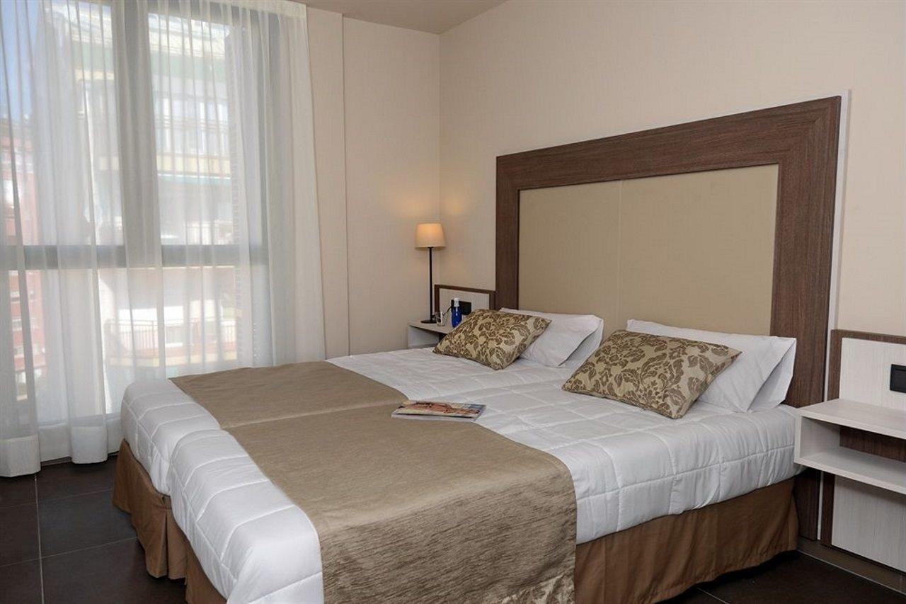 Pierre & Sants Appartement *